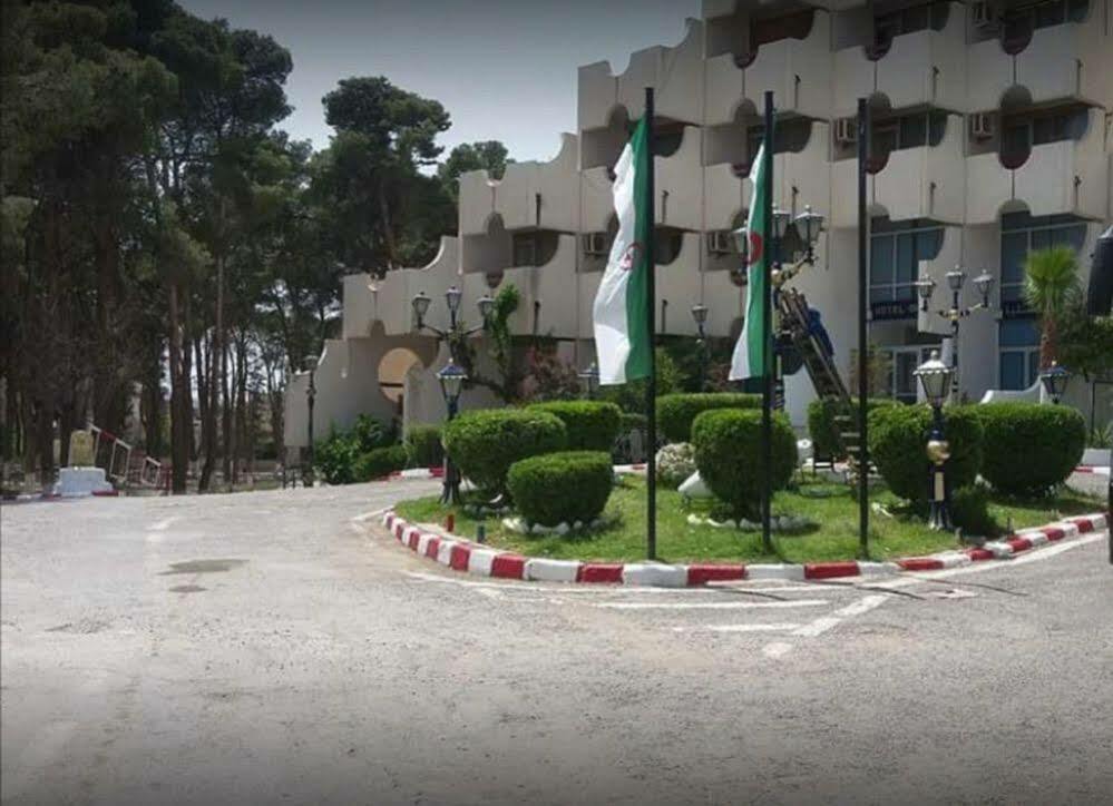 Hotel Chelia Batna Exterior foto